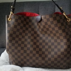 Classic Louis Vuitton Shoulder Bag - Graceful MM